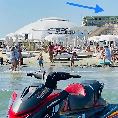 View Summerland * Mamaia
